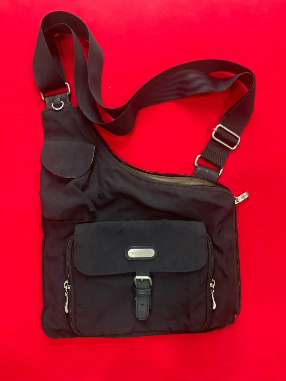 Baggallini Black Crossbody Sling Travel Bag Purse